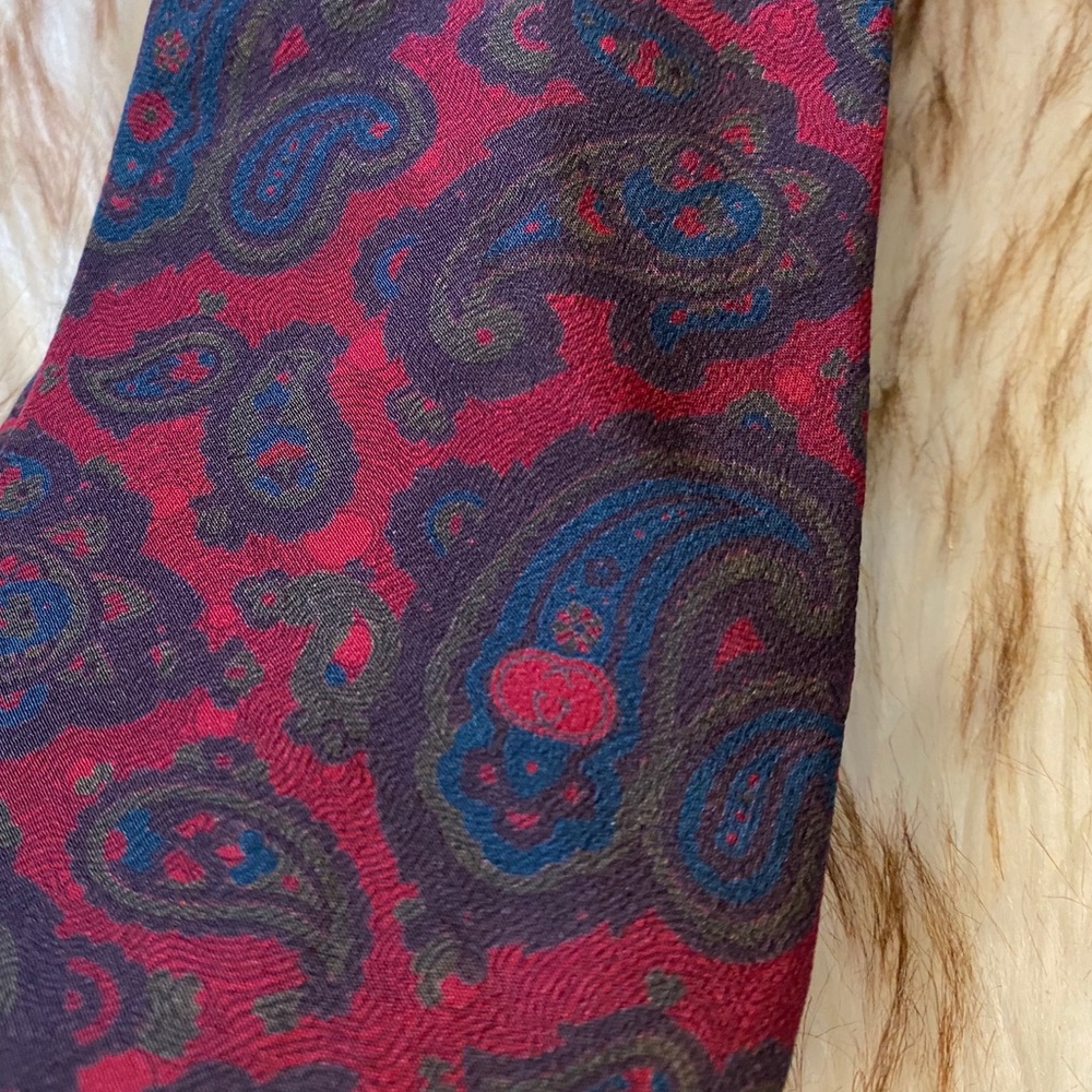 Gucci red silk paisley tie - Picture 3 of 3